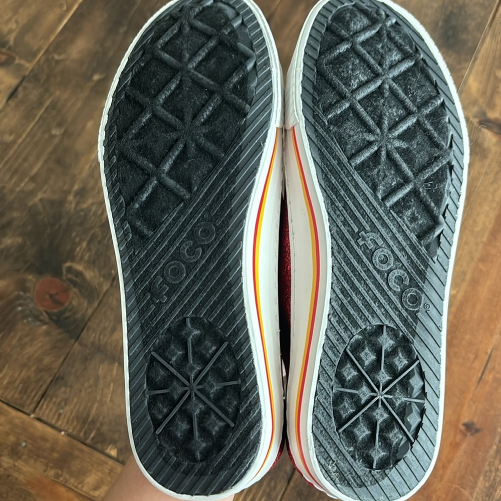 Women’s Chiefs Team Sneakers - Picture 5 of 6